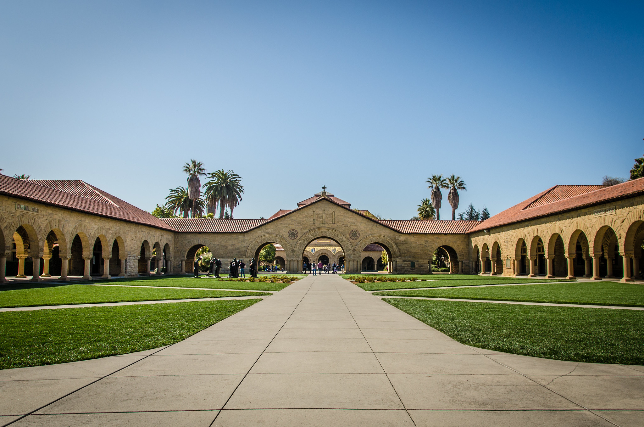 Knight-Hennessy Scholars: pós-graduação com bolsa em Stanford