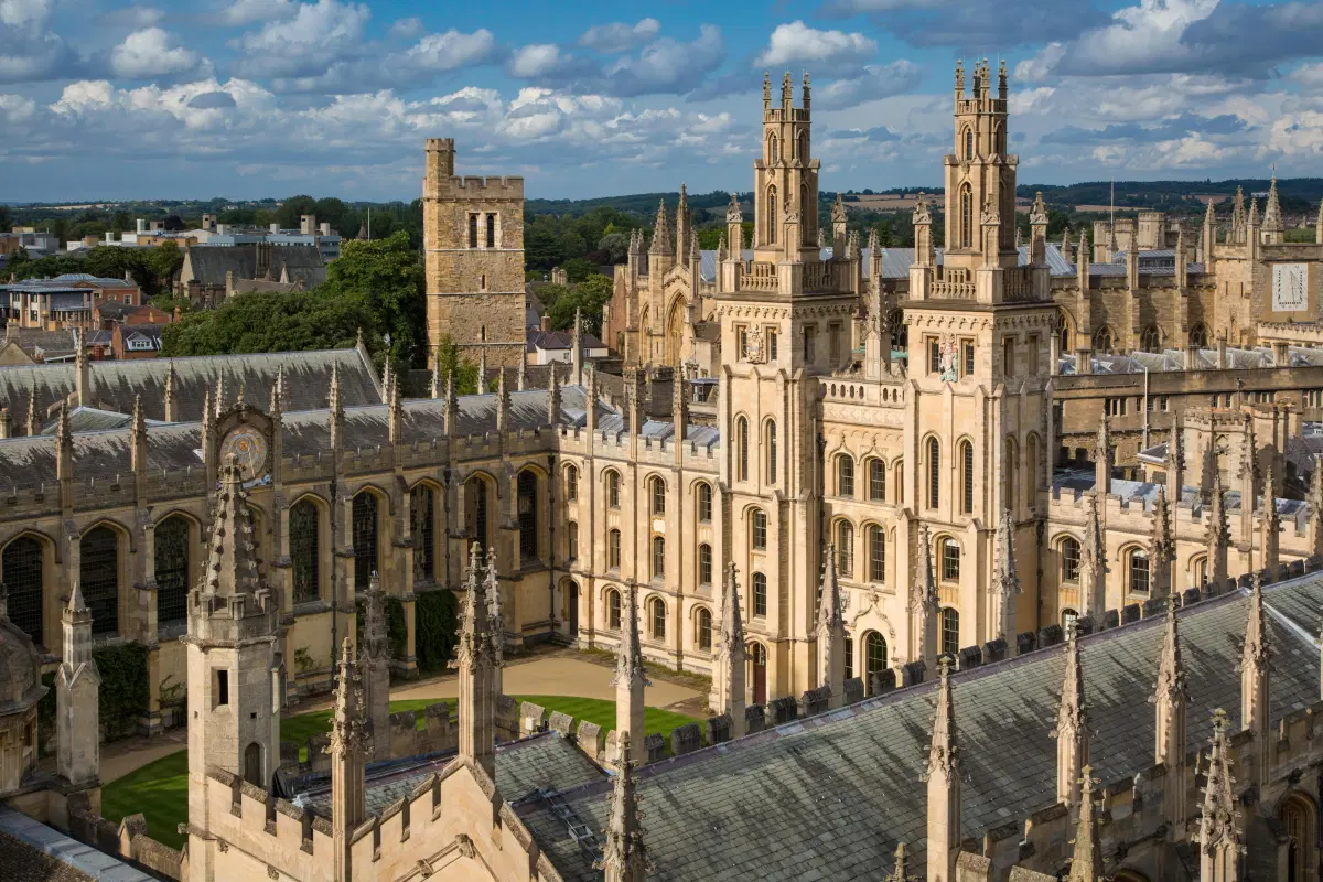 Oxford e Cambridge: qual é a melhor?